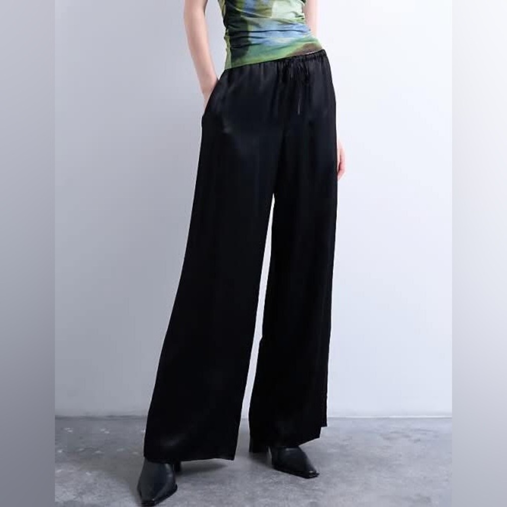 NWT Top Shop wide leg satin pants | Size 6 |